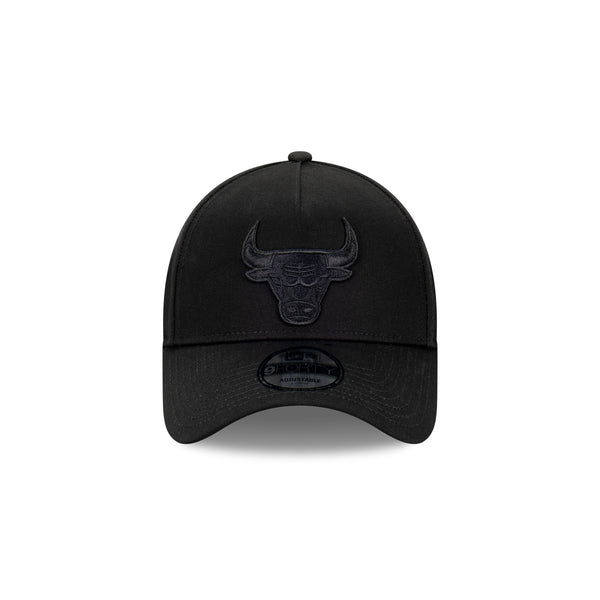 Chicago Bulls NBA Essentials Black on Black 9FORTY A-Frame Snapback