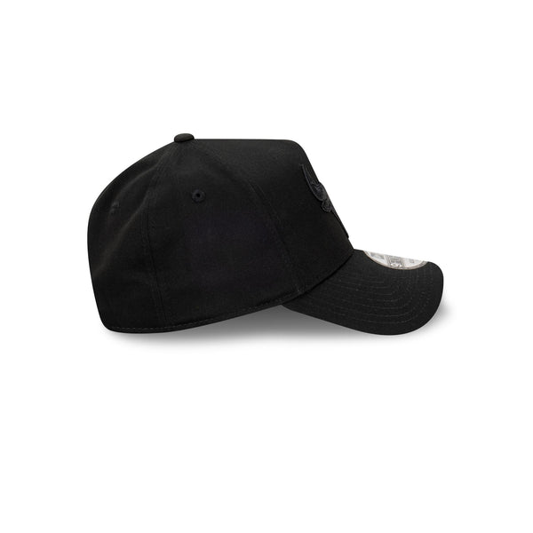 Chicago Bulls NBA Essentials Black on Black 9FORTY A-Frame Snapback