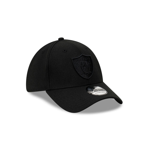 Las Vegas Raiders NFL Essentials Black on Black 39THIRTY Fitted