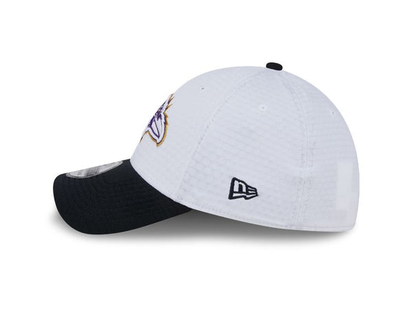 Baltimore Ravens Train 2024 White 39THIRTY Stretch Fit