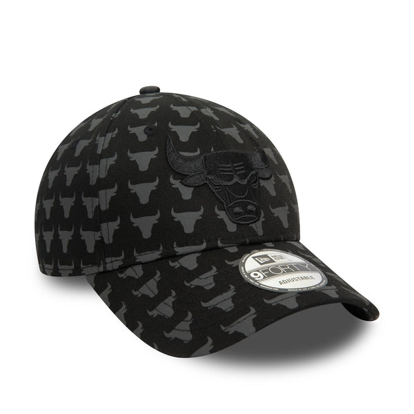 Chicago Bulls Team Monogram Black 9FORTY Adjustable