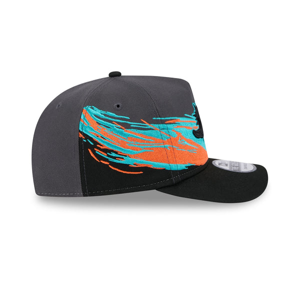 Miami Dolphins Graphite Brushstroke Golfer