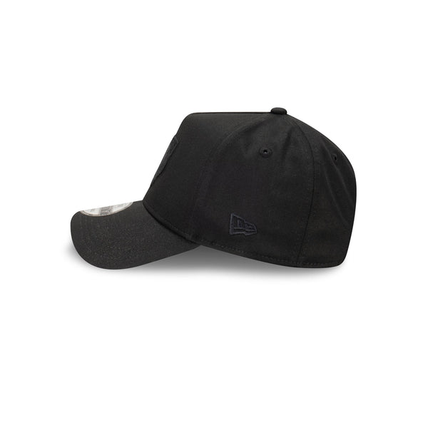 Western Bulldogs Black on Black 9FORTY A-Frame Snapback